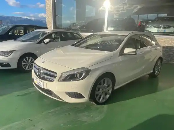 "Mercedes-Benz A 180 A 180 cdi (be) Sport"