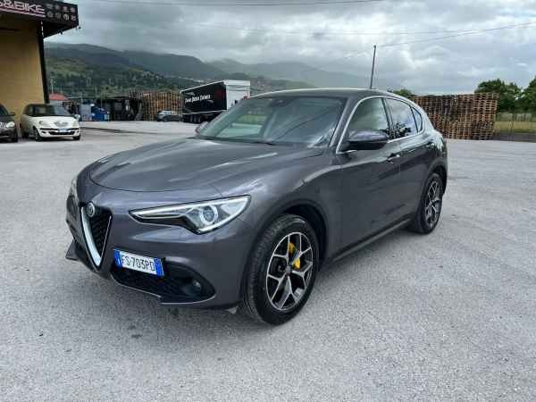 "Alfa Romeo Stelvio 2.2 t Executive Q4 210cv auto my19"