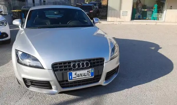 "Audi TT Coup\u00e9 2.0 tb sline 200cv garanzia"