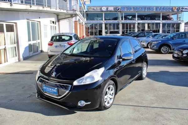 "Peugeot 208 5p 1.4 e-hdi 8v Active EAT6"