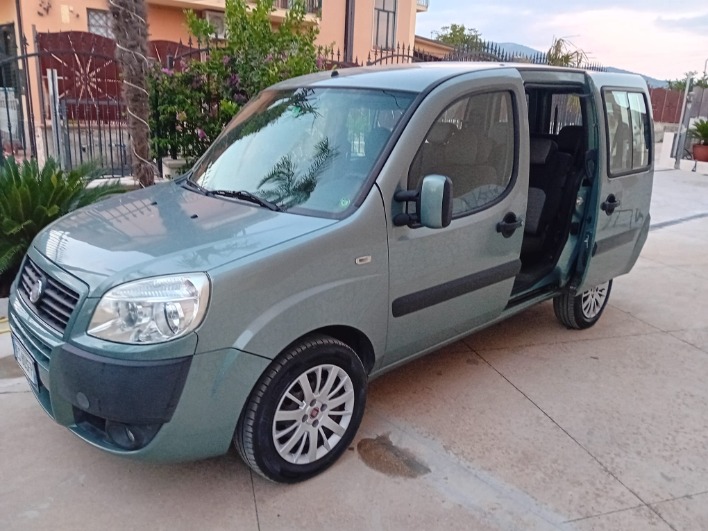 "Fiat doblo 1.3mjt 75cv 7posti introvabili"