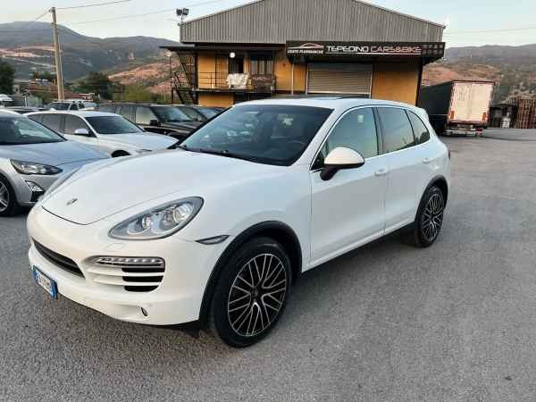 "Porsche Cayenne 3.0 V6 tdi 245cv tiptronic"