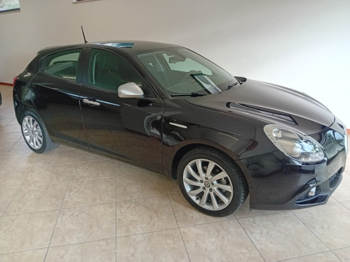 "Alfa Romeo Giulietta 1.6 JTDm TCT 120 CV Super"