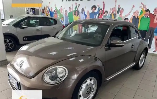 "VOLKSWAGEN Maggiolino 1.6 TDI Design"