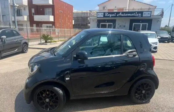 "SMART fortwo 70 1.0 Passion"