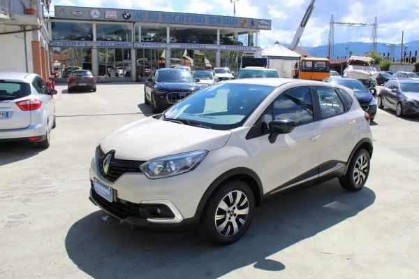 "Renault Captur 1.5 dci Life 90cv"