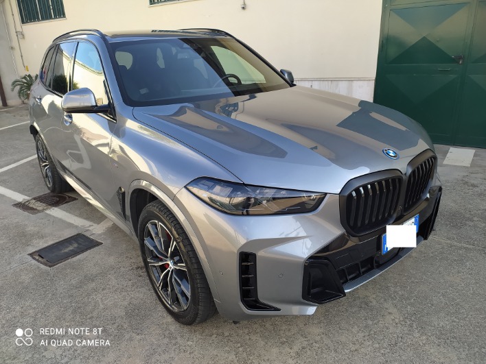 "X5 X DRIVE 50e Msport"