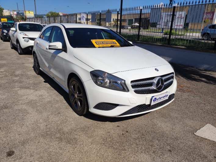 "MERCEDES-BENZ A 180 CDI BLUEFFICIENCY 110 CV SPORT"