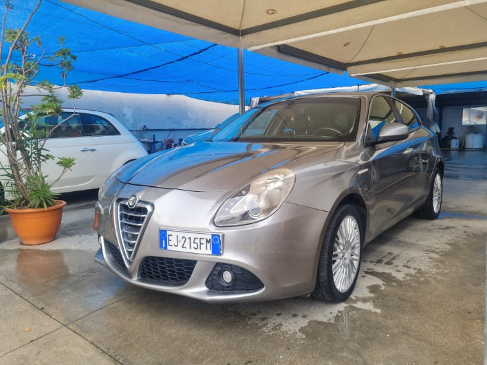 "ALFA ROMEO GIULIETTA 1.6 105 CV"