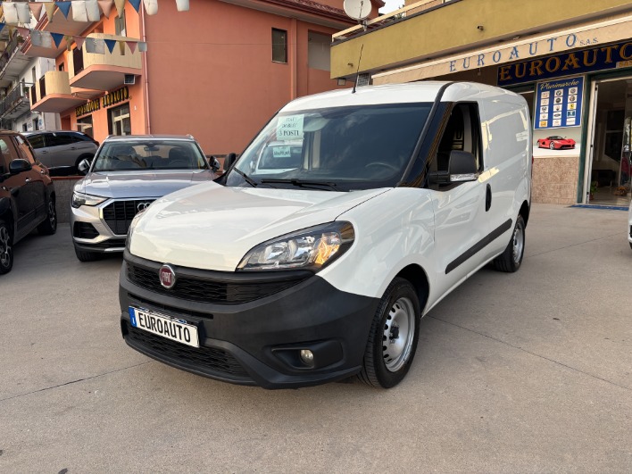 "Fiat Dobl\u00f2 1.3 MJT 95 Cargo 3 posti - 2020"