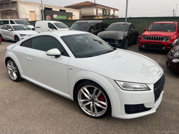 "AUDI TT TT Coup\u00e9 2.0 TDI ultra S line FULL OPTIONAL"