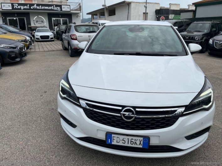 "OPEL Astra Astra 1.6 CDTi 110 CV S&S 5p. Innovation"