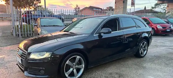 "AUDI A4 AVANT 2.0 TDI 140cv FULL OPTIONAL"