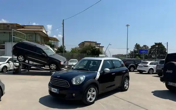 "MINI - Countryman - Cooper D"