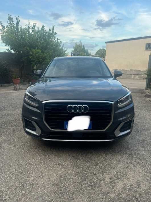 "Audi Q2 automatico\/led\/navi"