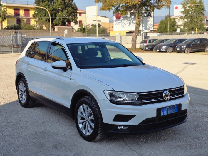 "VOLKSWAGEN TIGUAN 2.0 150CV AUTOMATICO - 2020"