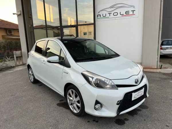 "Toyota Yaris 1.5 Hybrid 5 porte Lounge"