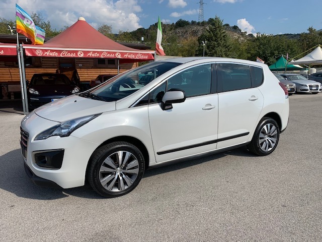 "Peugeot 3008 1.6 eHDI ETG6 Business"