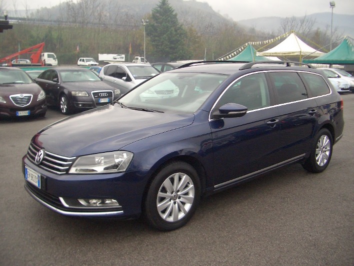 "Volkswagen Passat 1.6 TDI C. Line Variant"