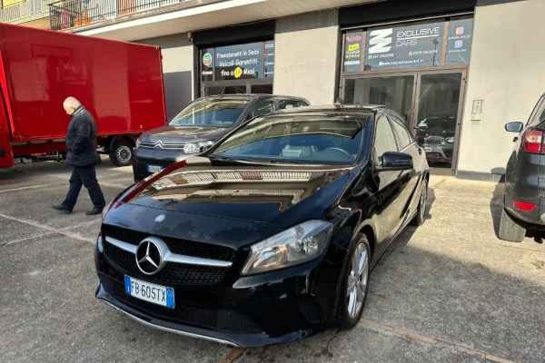 "Mercedes-Benz A 200 A 200 d TETTO APRIBILE"