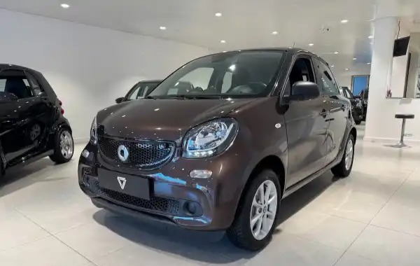 "Smart ForFour 70 1.0 Passion"