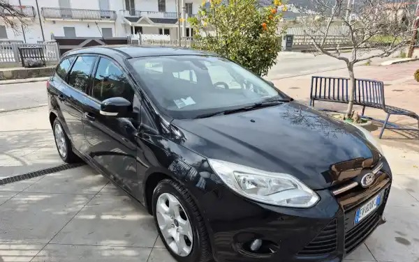 "Ford Focus 1.6 TDCi 105 CV ECOnetic"
