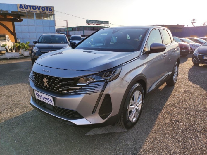 "PEUGEOT 3008 1.5 BLUEHDI 130 CV S&S BUSINESS EAT8"