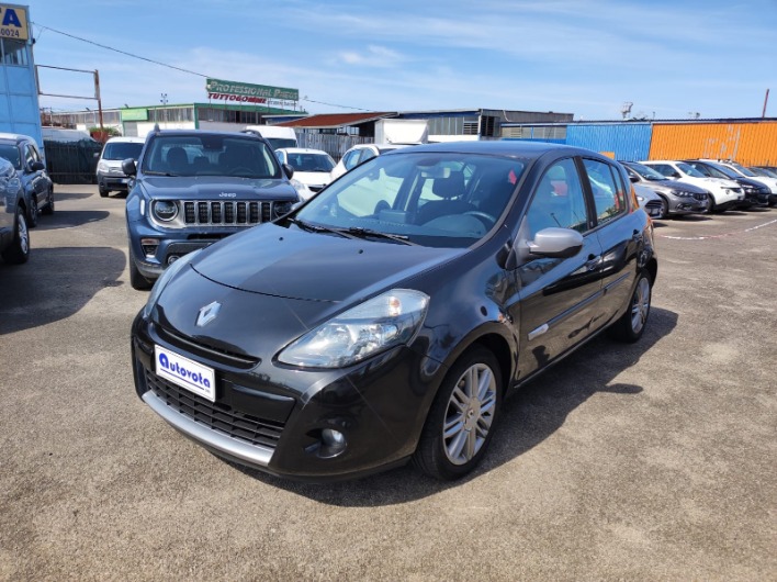 "RENAULT CLIO 1.2 75 CV 20TH"