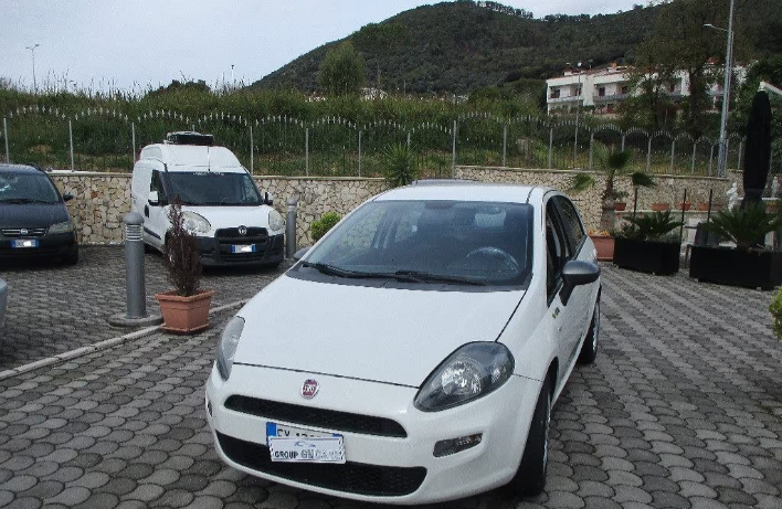"FIAT Punto 1.4 8V 5 porte Easypower Street"