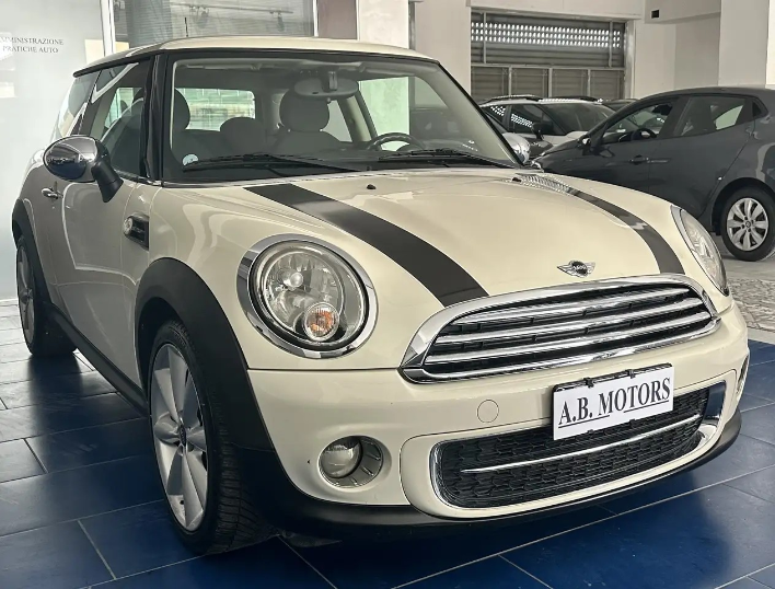 "MINI Cooper D Mini 1.6 Cooper D 112cv STUPENDA"