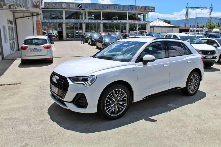 "Audi Q3 35 TDI S tronic S line edition"