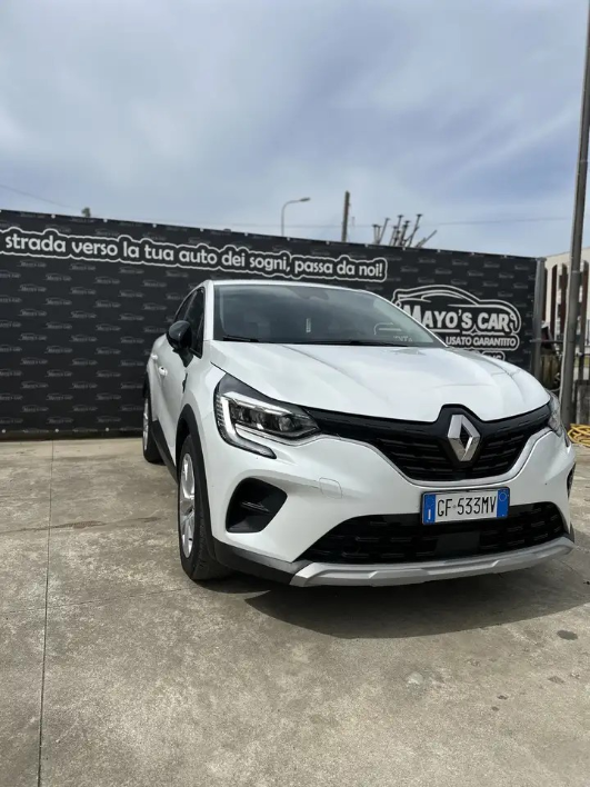 "Renault Captur 1.6 E-Tech hybrid Initiale Paris 145cv auto"