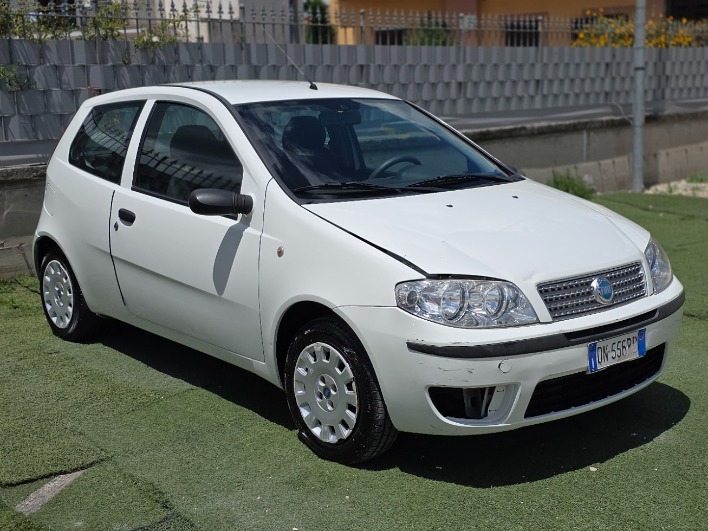 "FIAT PUNTO 1.2 130MILA KM - 2008"