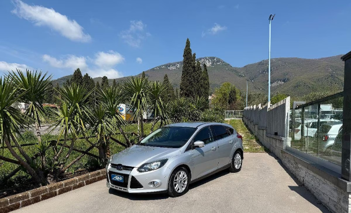 "FORD - Focus - 2.0 TDCi 115CV 5p. Powersh.Tit.DPF"