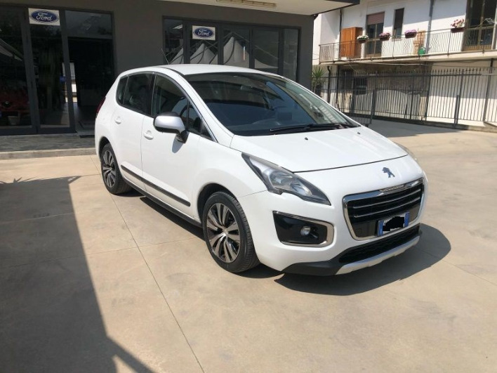 "Peugeot 3008 1.6HDi 115cv anno 2014"
