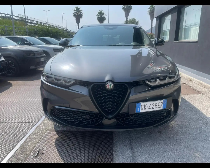 "Alfa Romeo Tonale 1.5 Hybrid Speciale"