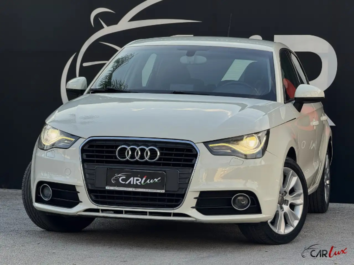 "Audi A1 Sportback 1.6 TDI Ambition 105CV NAVI LED"
