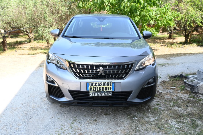 "PEUGEOT 3008 1.5 130 CV MANUALE"