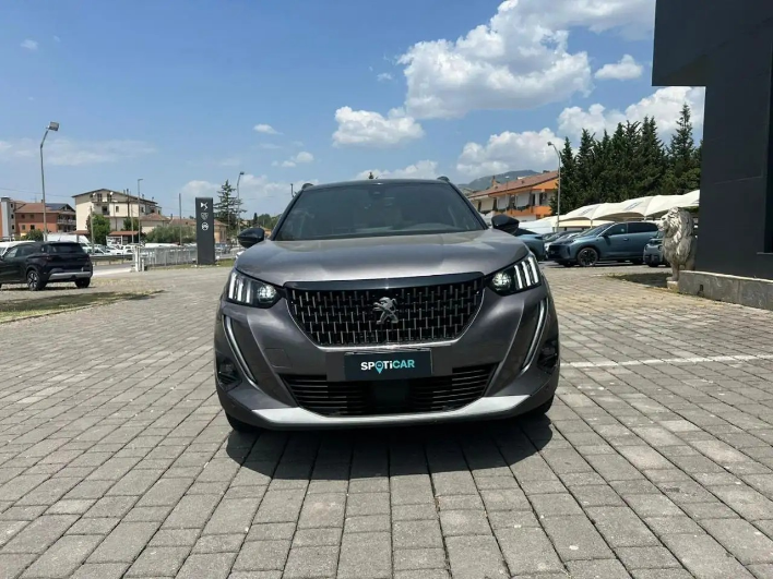 "Peugeot 2008 BlueHDi 130 S&S EAT8 GT Line"