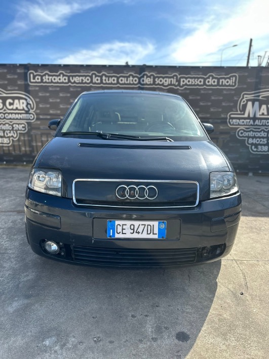 "AUDI A2 (anno 2003)"
