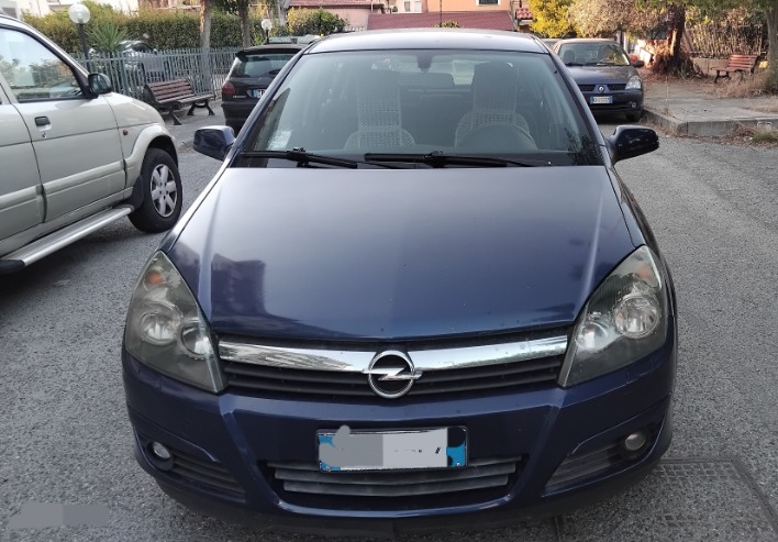 "Opel Astra 1.7 CDTI  101 CV"