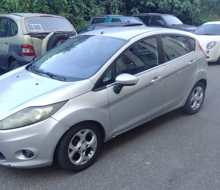 "Ford fiesta 1.4 tdci 70 cv Anno 2010"
