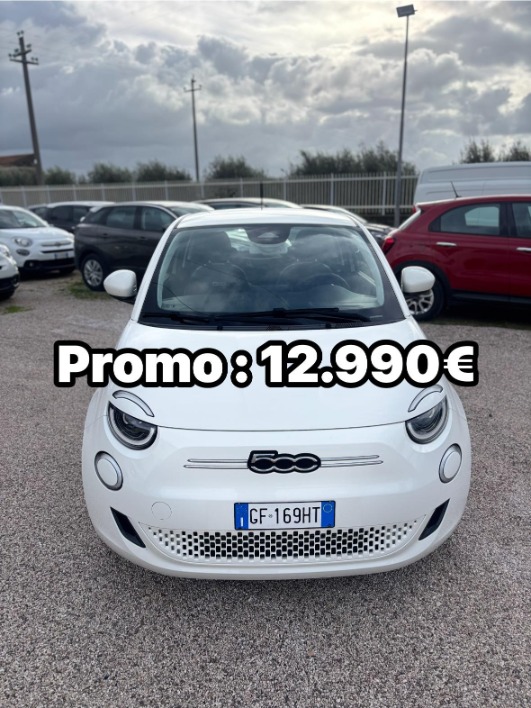 "Nuova Fiat 500e"