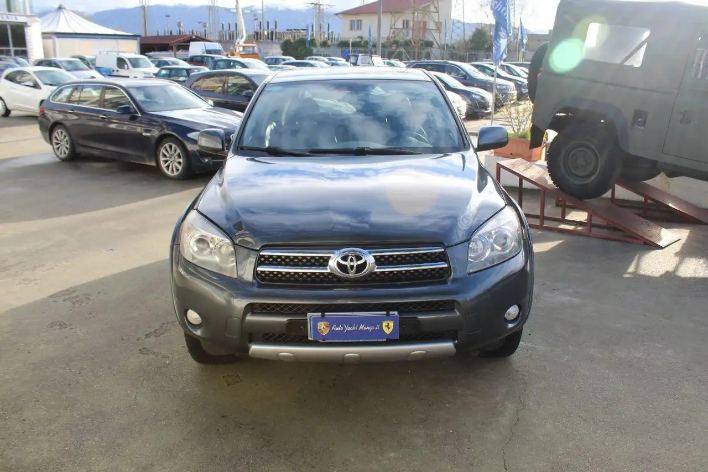 "Toyota RAV 4 Crossover 2.2 D-4D 177CV Luxury"
