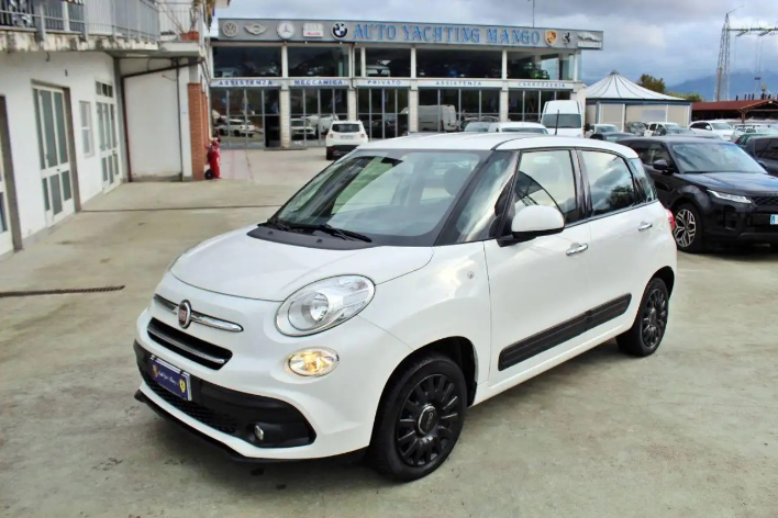 "Fiat 500L 1.3 MJT 95 CV Mirror"