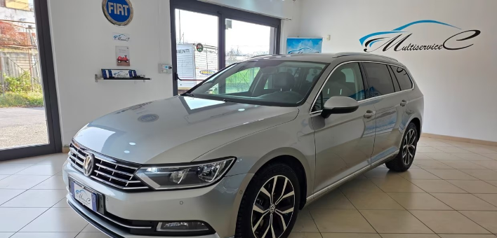 "Volkswagen Passat Variant 2.0 TDI DSG Highline Blu"