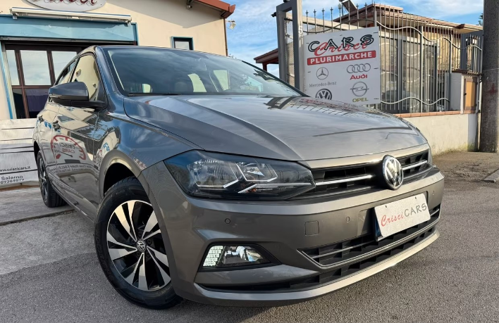 "Volkswagen Polo 1.0 Highline"