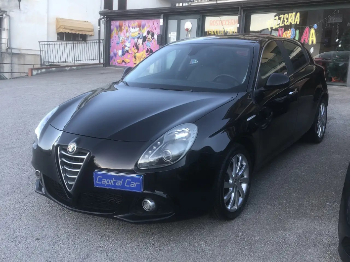 "Alfa Romeo Giulietta Giulietta 1.6 jtdm Distinctive E5+"