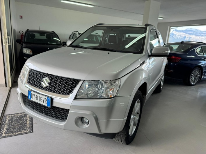 "Grand Vitara II 2006 3p 1.9 ddis Special Edition"