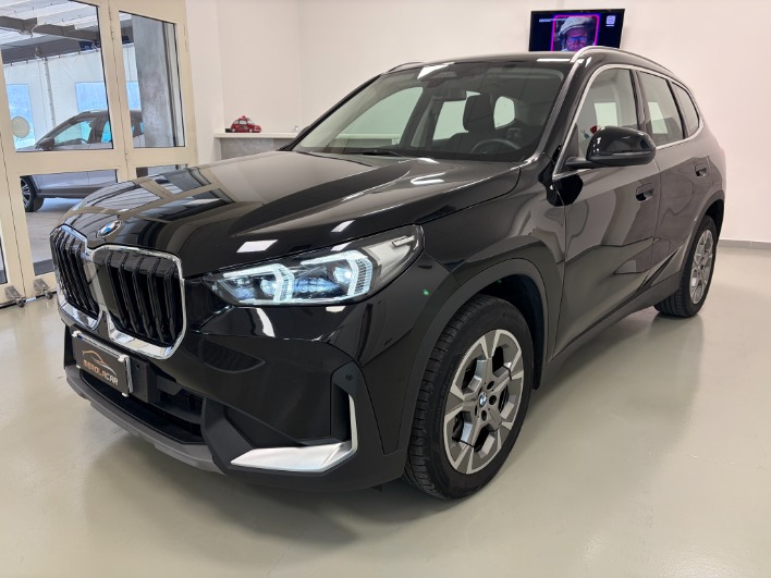 "BMW X1 U11 sdrive18d auto"